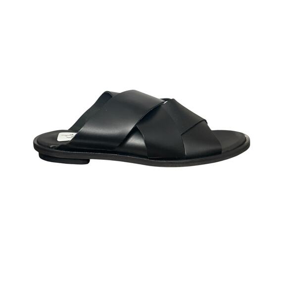 NIB! Clarks Women's Willow Art Leather Flat Black Sandals - Size 6.5 - Picture 6 of 10